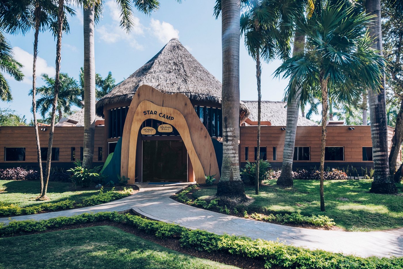 Star Camp entrance at Iberostar Paraíso